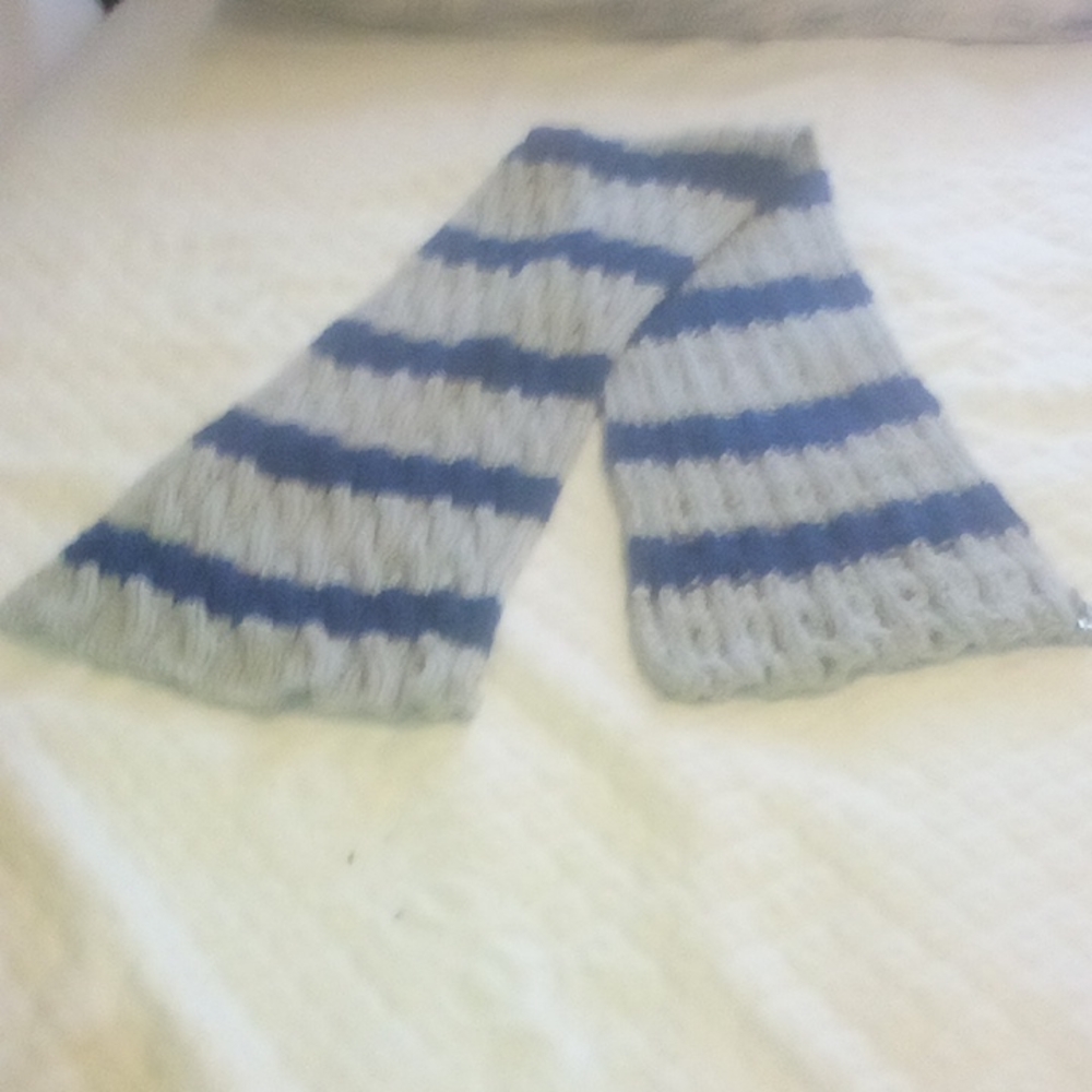 HAND KNIT CABLE SCARF BLUE AND GREY